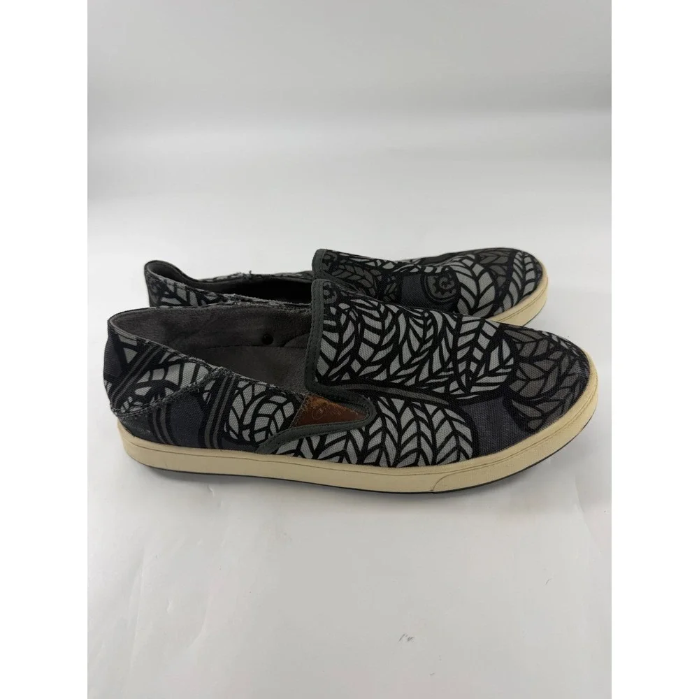 OluKai Kahu Pow Wow Mens 10 Grey Black Leaf Print Slip On Shoes 10372-6CWR